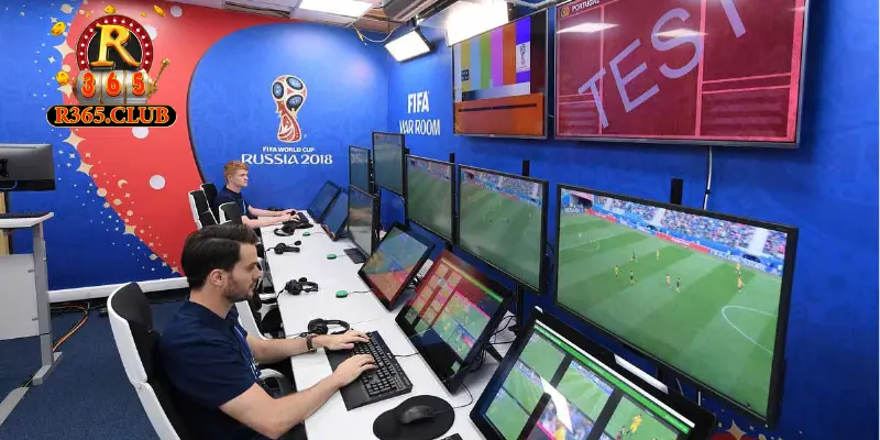 Var là gì? Tại sao công nghệ này quan trọng trong bóng đá 2 Lý giải cho câu hỏi Var là gì?